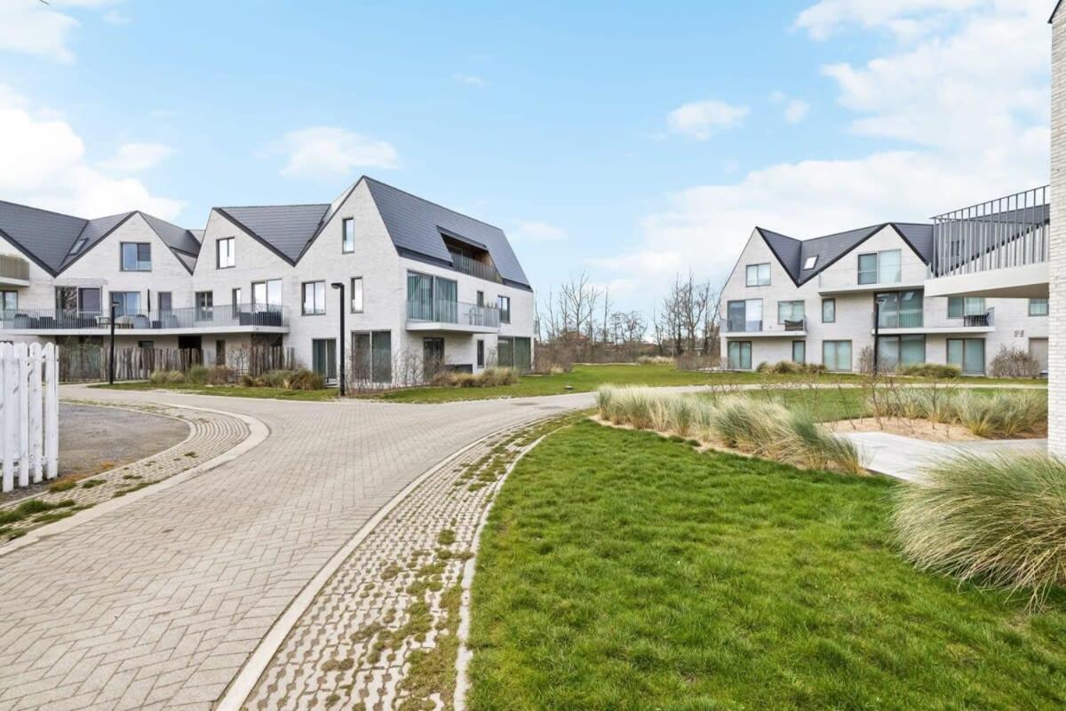 Huswell - Apartment With Natural Swimming Pool Middelkerke Exterior foto