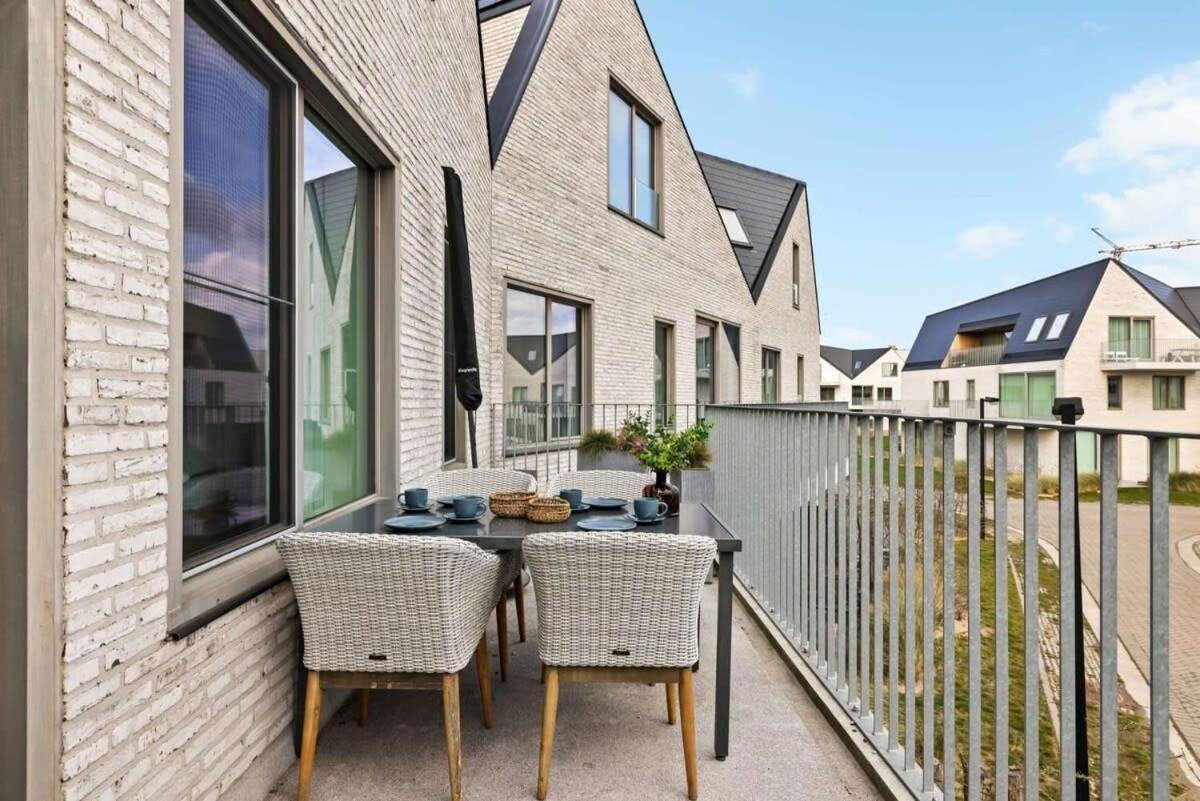 Huswell - Apartment With Natural Swimming Pool Middelkerke Exterior foto