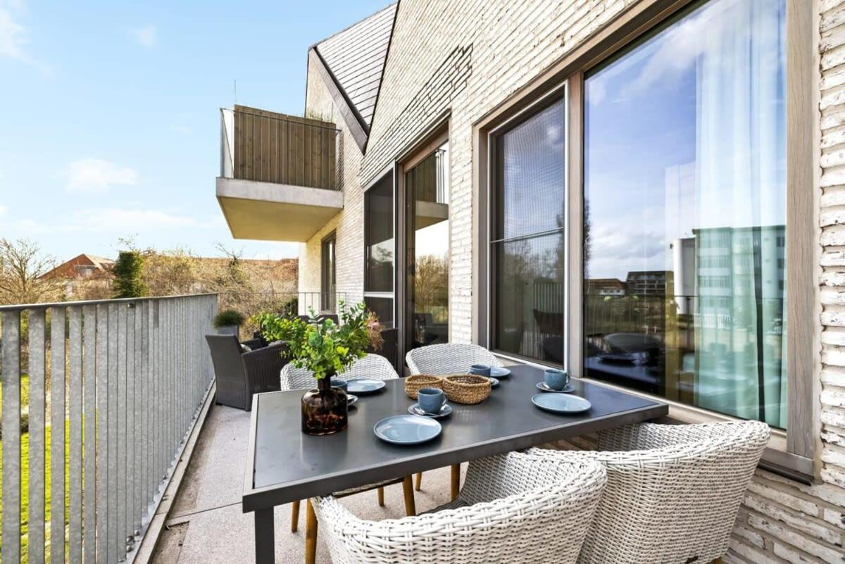 Huswell - Apartment With Natural Swimming Pool Middelkerke Exterior foto